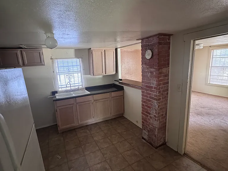 438 W Reunion St — Photo 5