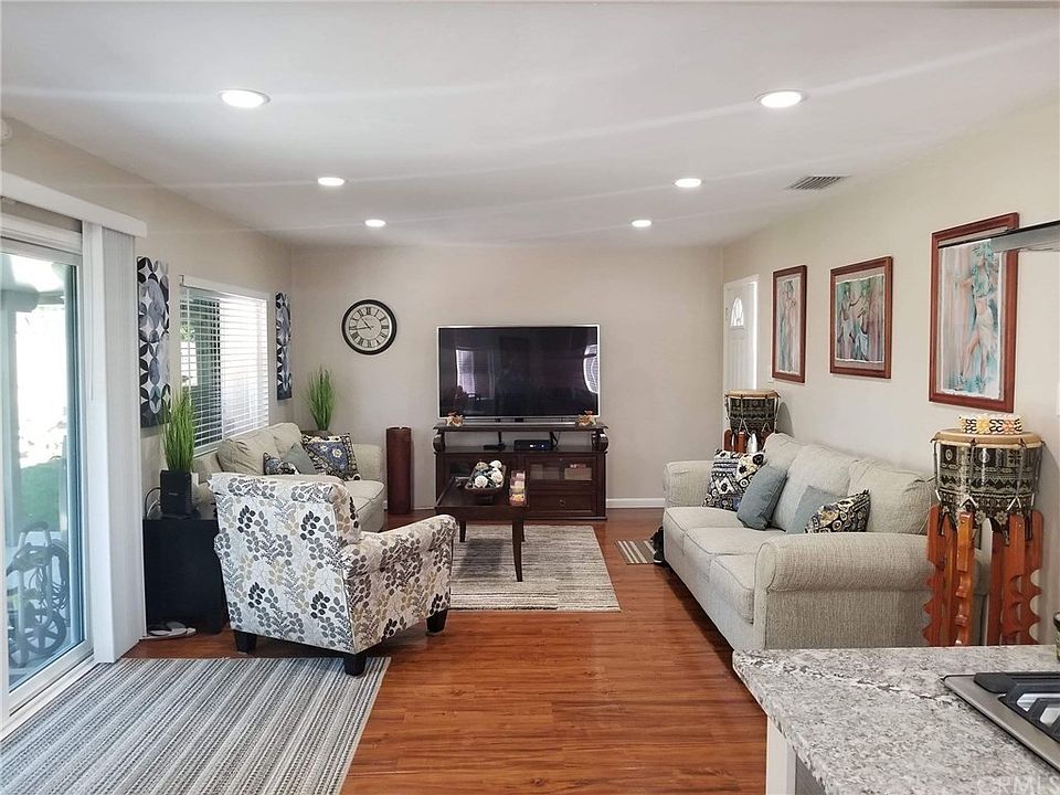 1st image of 703 Ashcomb Dr