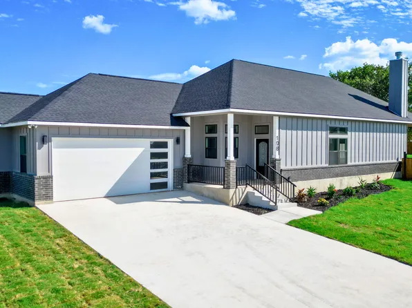 108 CHINABERRY HILL, La Vernia, TX 78121