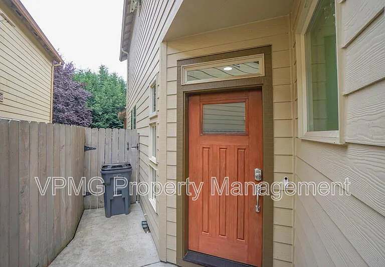 3620 NW 122nd St — Photo 3