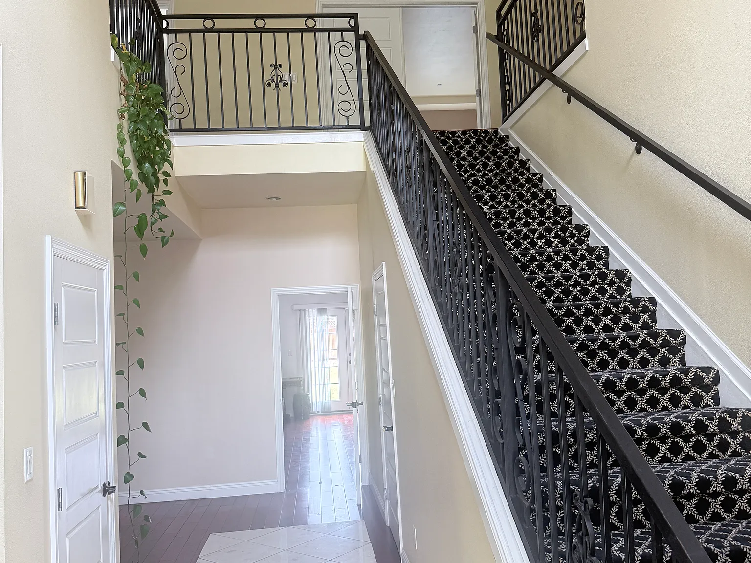 5 bed, 3451 sqft, $6,500 — Photo 4