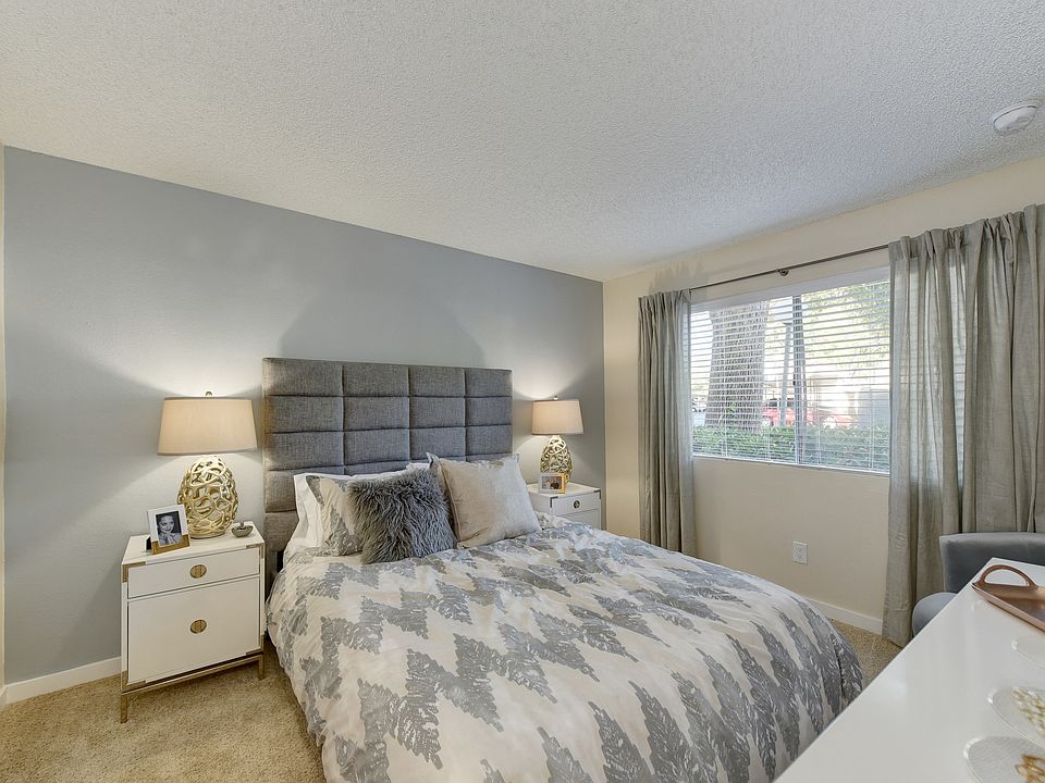 West Oaks Apartment Homes 43100 30th St W Lancaster CA Zillow