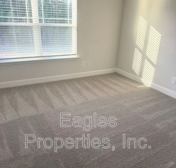 208 Bay Hill Dr — Photo 16