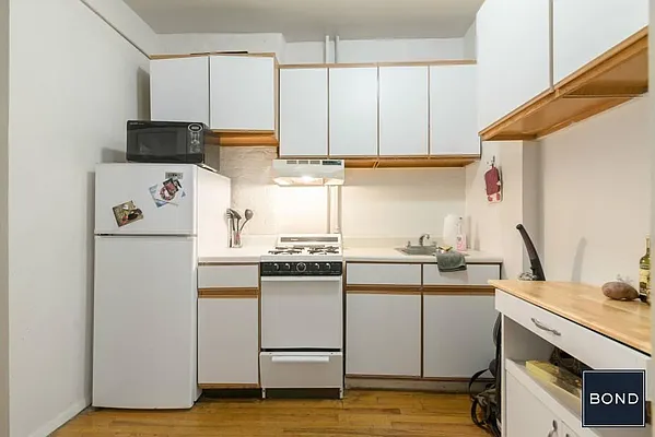 Rented by Bond New York | media 7