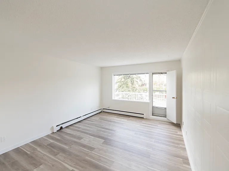 609 2nd Ave NE — Photo 10
