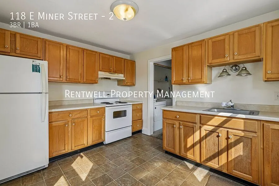Spacious 3 Bedroom Apartment in the Heart of West Chester! — Photo 3