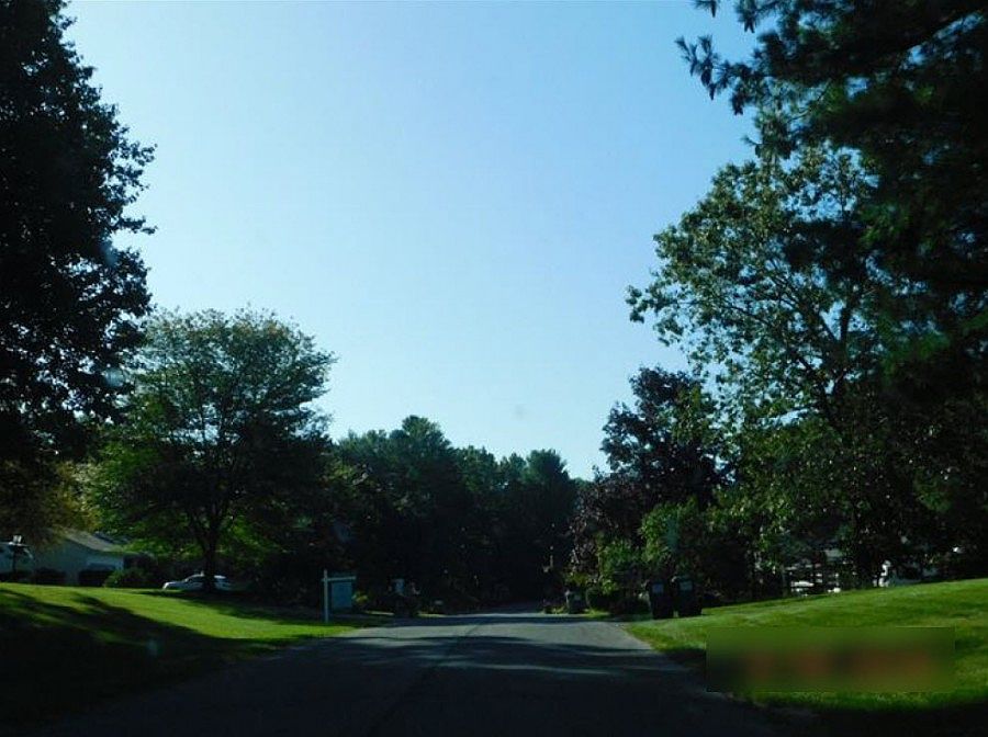 2nd image of 17 Christina Ct