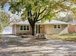 114 N May St, Joliet, IL 60435