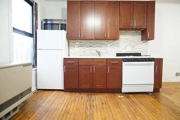 Rented by Lofts and Flats LLC | media 2