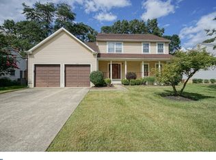 605 Tallowood Ln, Mount Laurel, NJ 08054