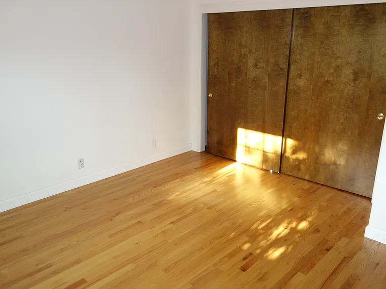 10734 Martinwood Way — Photo 11