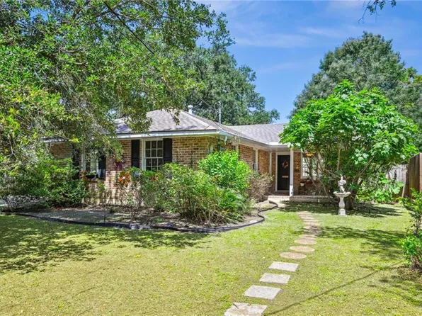 5139 Pratt Dr, New Orleans, LA 70122