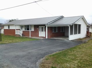 183 Tyler Ave, Raven, VA 24639