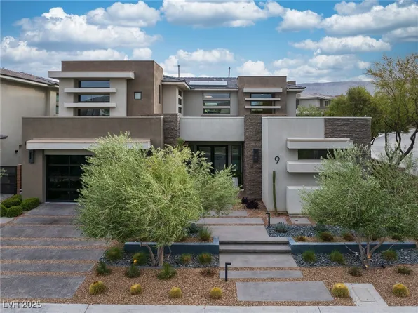 9 Garden Shadow Ln, Las Vegas, NV 89135