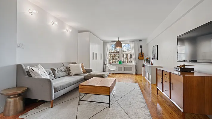 Sold by Garfield Realty  | media 1
