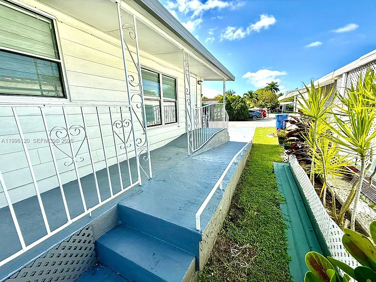 5371 NW 200th Ter #409 — Photo 28