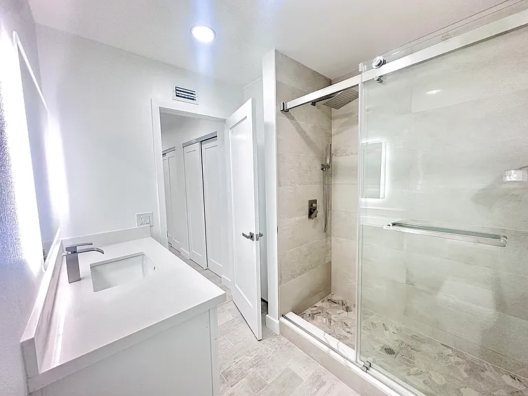 4511 W 3rd St #4509 — Photo 9