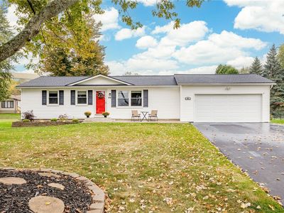 99 Larkins Xing, Rochester, NY, 14612