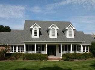 4014 Brockton Manor South Dr, Greenwood, IN 46143