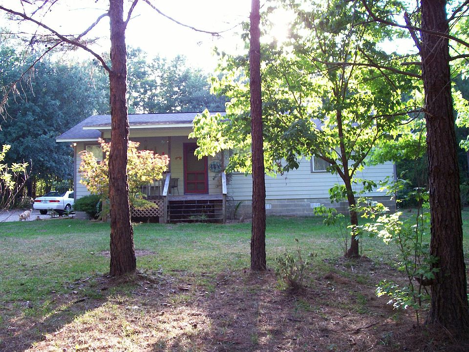2Bed/2Bath on 1.1 acres