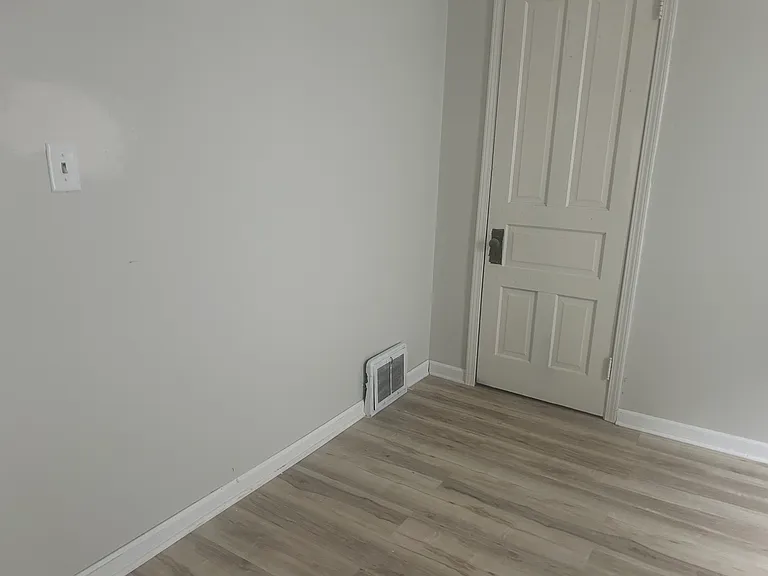 1630 Kearney Ave — Photo 11