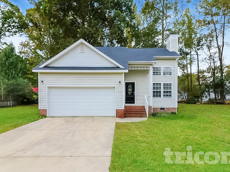 517 Parker St — Photo 1