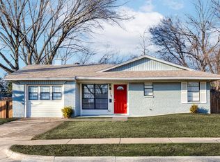 121 Sunflower Dr, Garland, TX 75041
