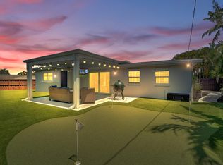 1361 NE 46th St, Oakland Park, FL 33334