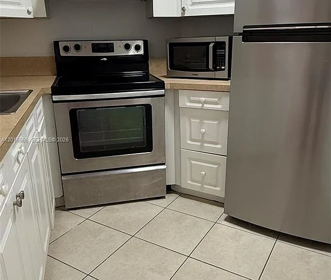 216 Lake Pointe Dr #223 — Photo 5