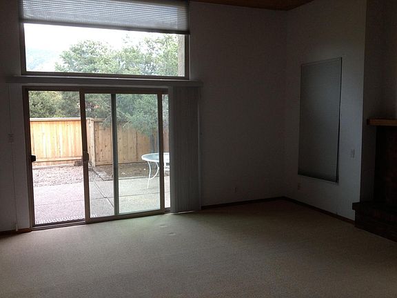 Living room sliding door and picture window