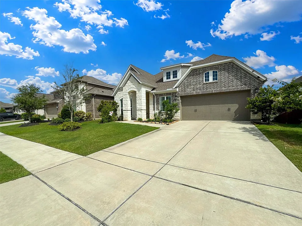 9718 Starry Night Ln