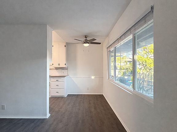 4th image of 1117 N Laurel Ave APT 6