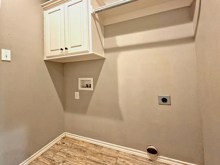 1109 Preston Trl — Photo 8