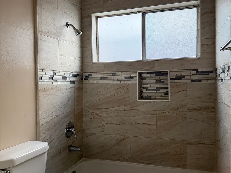 4425 Ocean View Blvd #7 — Photo 10