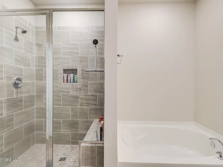 7820 Coral Ln — Photo 19