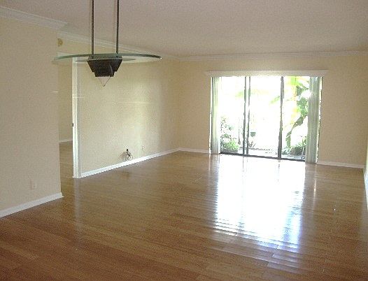 2nd image of 9816 Nob Hill Ct #9816