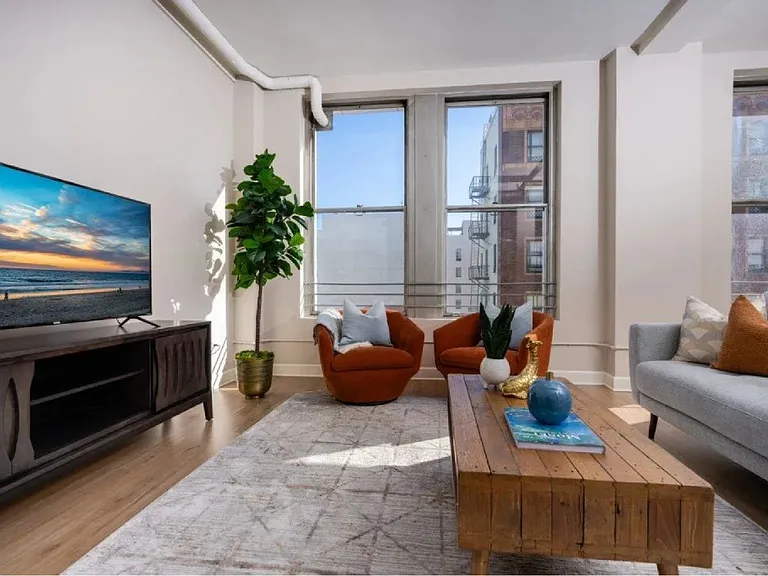 Randolph Lofts — Photo 9