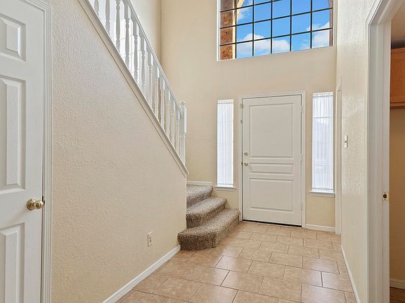 4th image of 11569 Spencer Dr