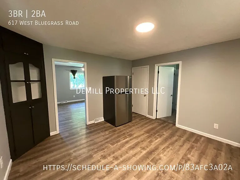 617 W Bluegrass Rd — Photo 9