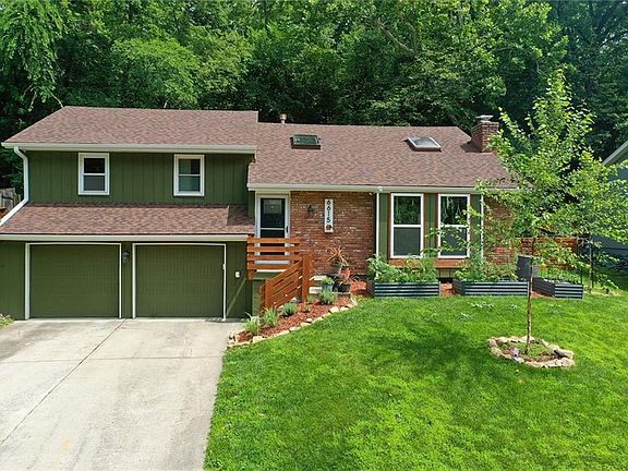 3rd image of 6615 NW Caney Creek Dr