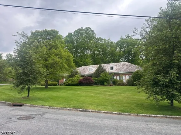 47 Dorison Dr, Millburn Twp., NJ 07078