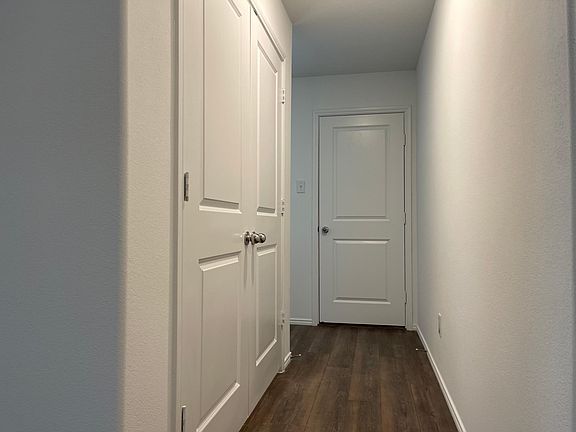 4th image of 7325 Woodpecker Dr