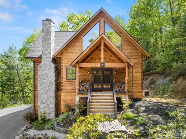 243 & 125 Corsica Ln #29, Saluda, NC 28773