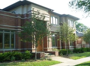 300 S Lincoln Ave, Park Ridge, IL 60068