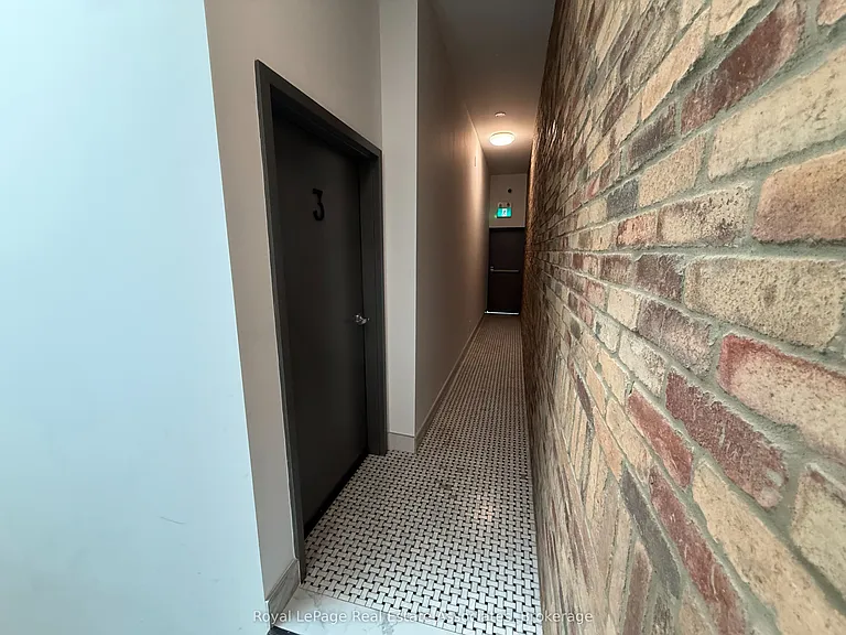 2548 Eglinton Ave W #3 — Photo 16