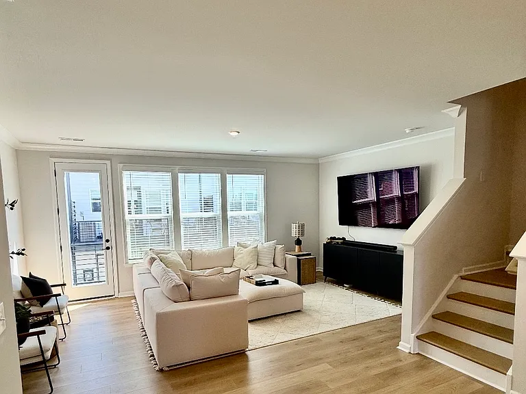 7008 Running Spring Dr — Photo 15