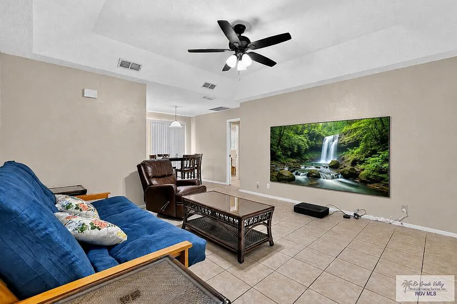 2 bed, 2.0 bath, 1092 sqft, $1,500 — Photo 2