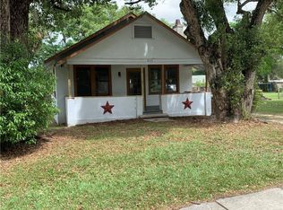 606 S Lone Oak Dr, Leesburg, FL 34748