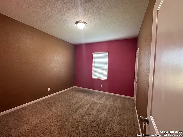 8607 Rock Mdw — Photo 19