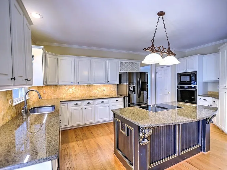 515 Mellbrook Ln — Photo 4